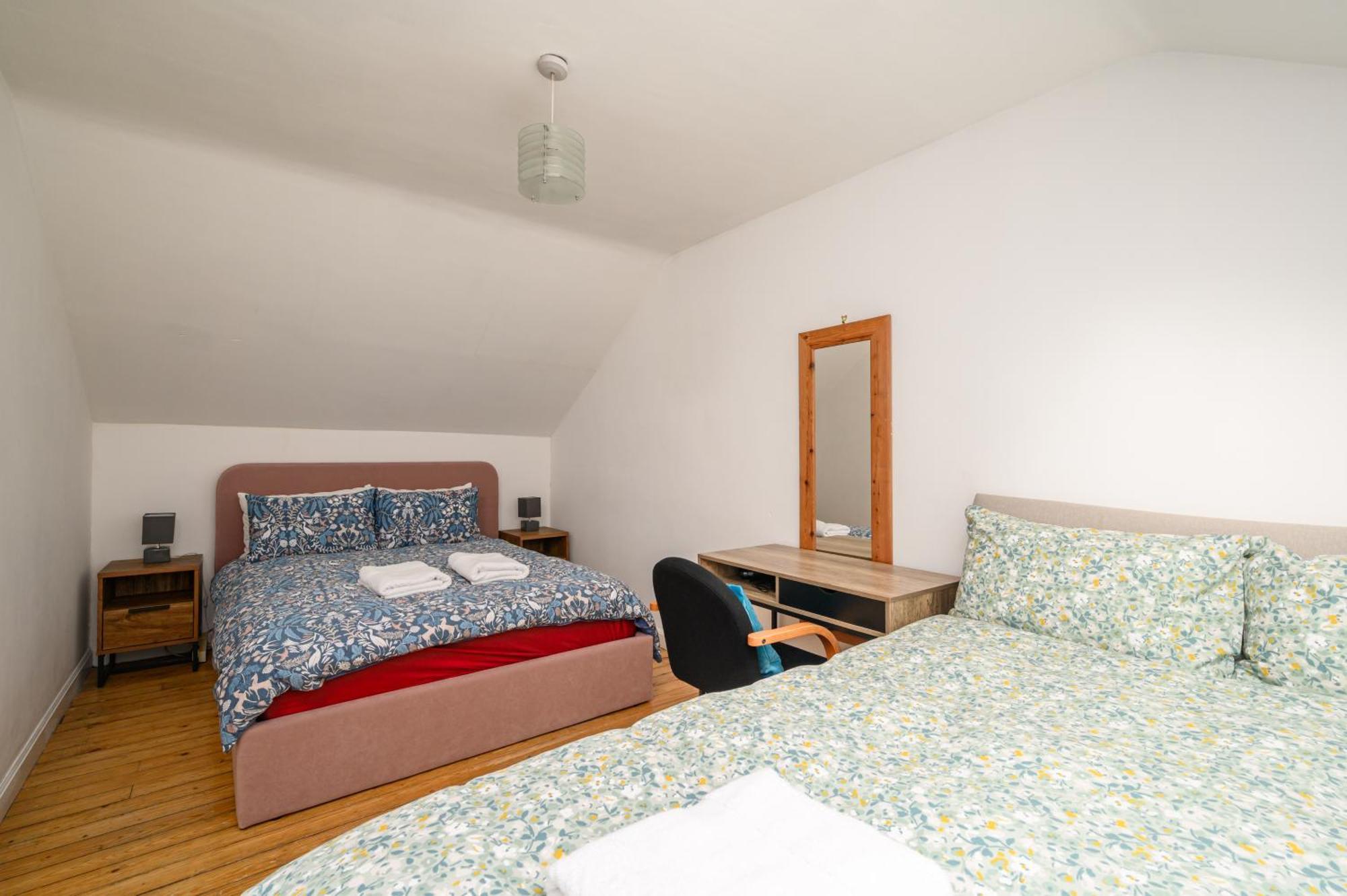 Bright - Central - Sleeps 10 Edinburg Exteriör bild